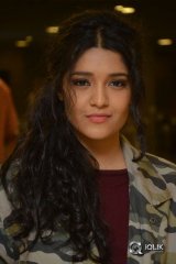 Rithika singh At Guru Movie Trailer Launch